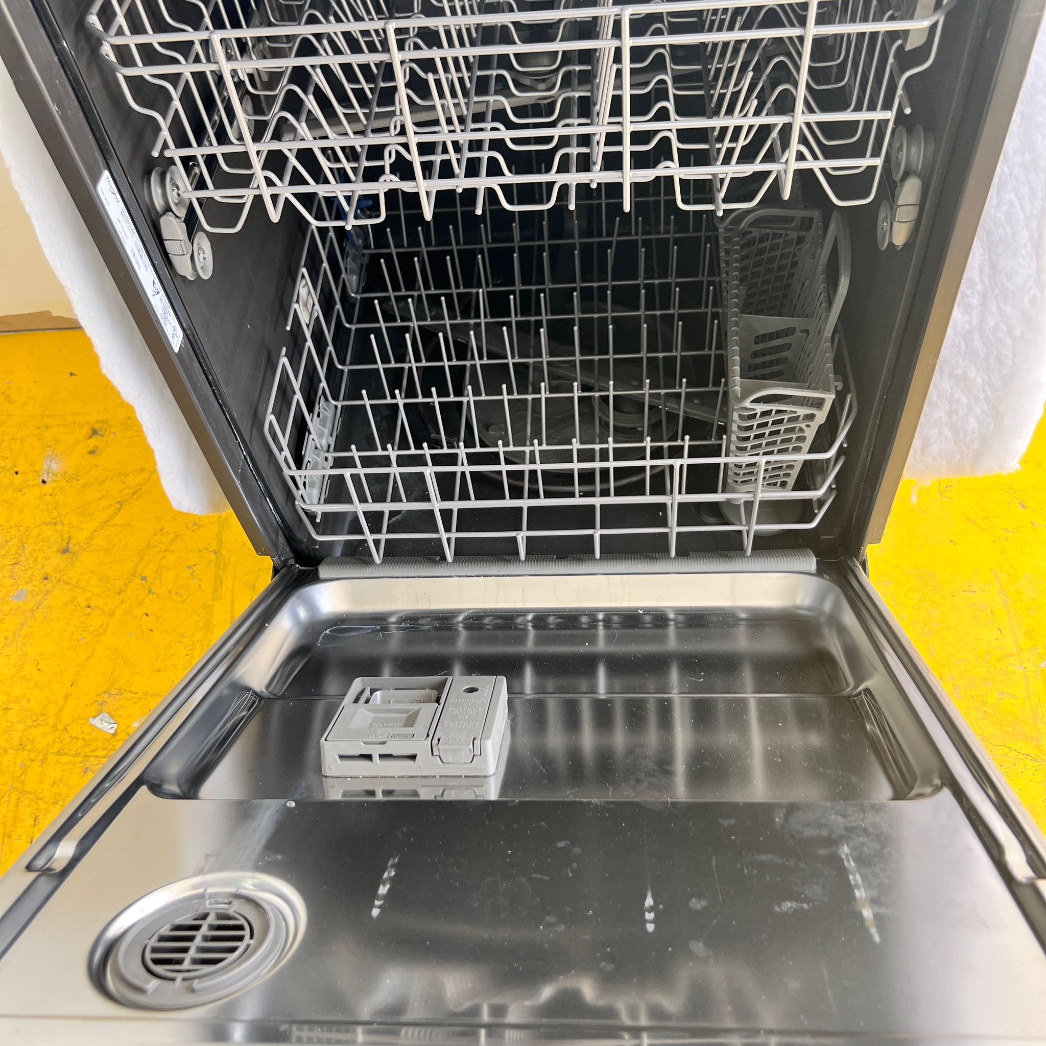 Whirlpool Stainless Steel Dishwasher Whirlpool Stainless Steel Dishwasher